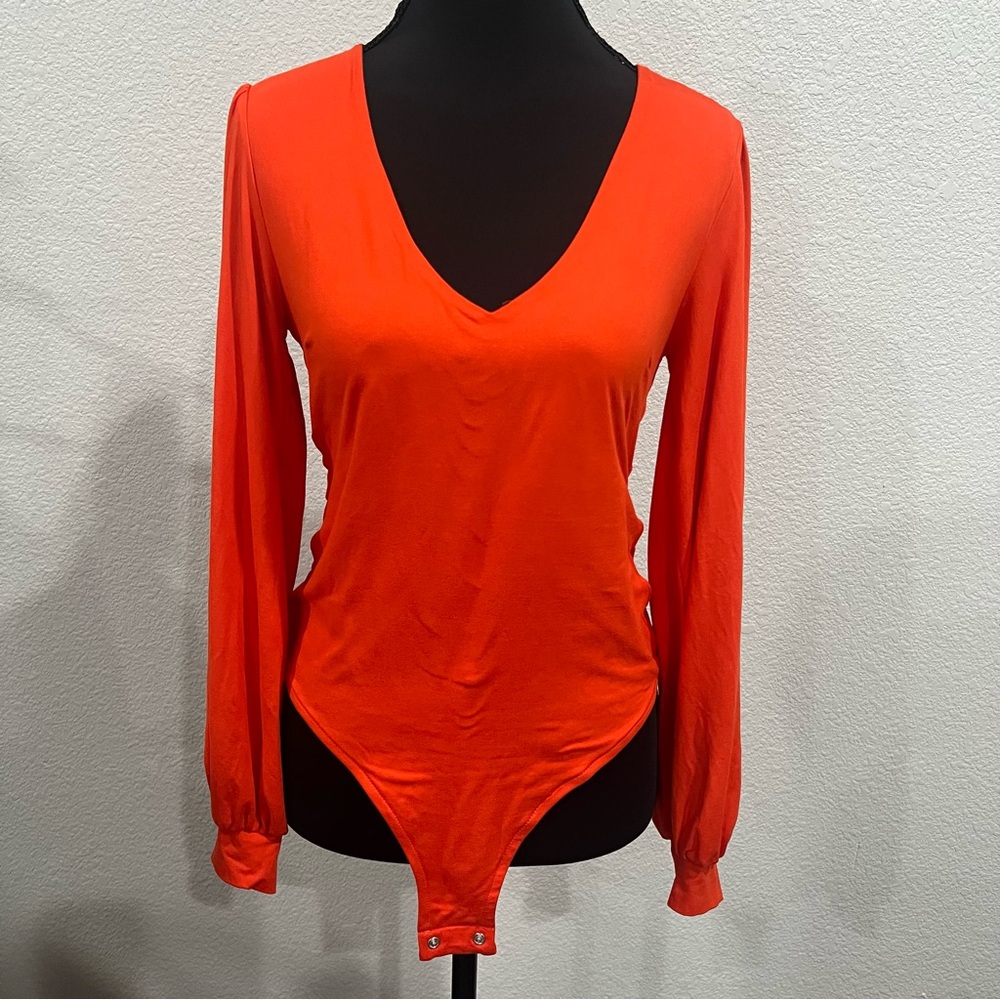 ReoRia Bold Red Long-Sleeve Bodysuit V neck, size M